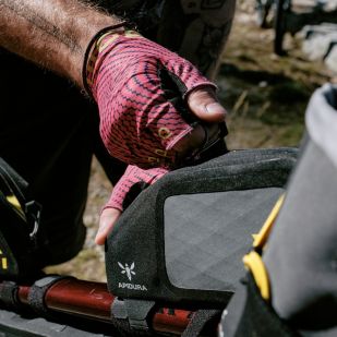 Apidura Backcountry Top Tube Pack 